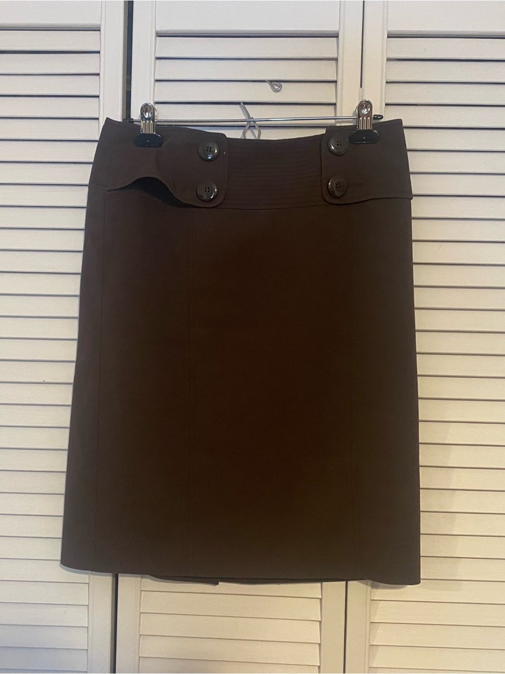 Midi Brown skirt with buttons